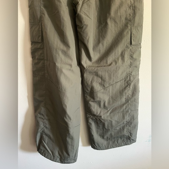 YOUNGLA brand new CARGO (L) eucalyptus color - Picture 3 of 15